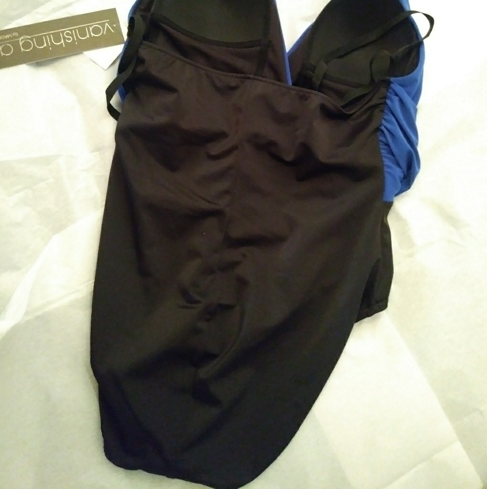 One piece swim suit